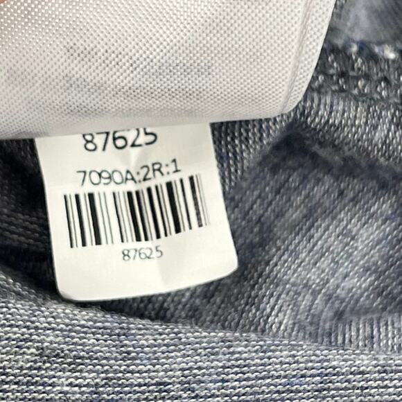 Tahari Gray Sleeveless V-Neck Lightweight Side Slit Blouse Shirt Medium - Picture 5 of 8